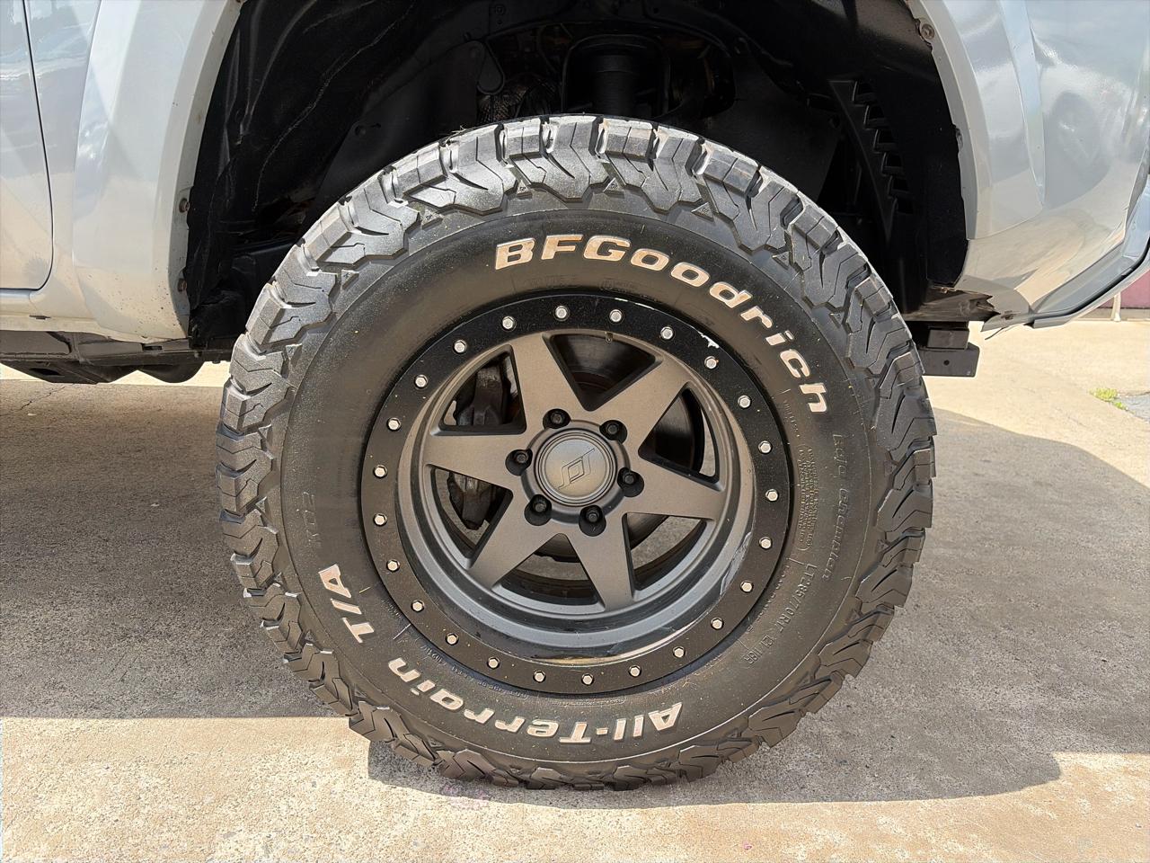 Toyota Tacoma SR5 Double Cab Long Bed V6 6AT 4WD 2018