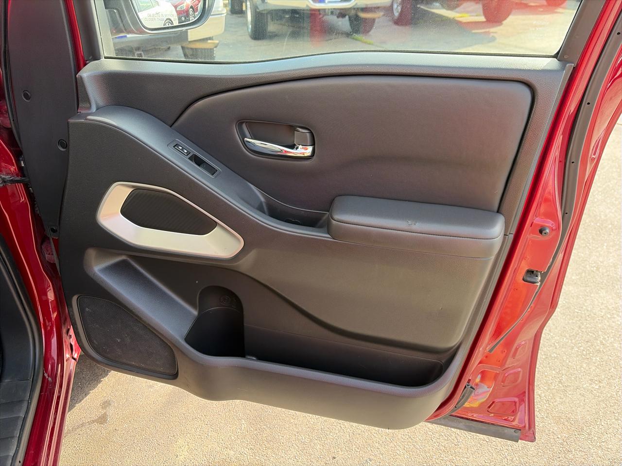 Nissan Frontier 4WD Crew Cab SWB Auto SV 2022