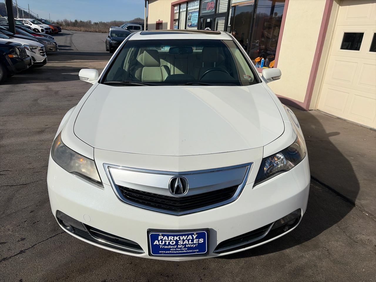 Acura TL 6-Speed AT with Tech Package and 18-In. WP 2012