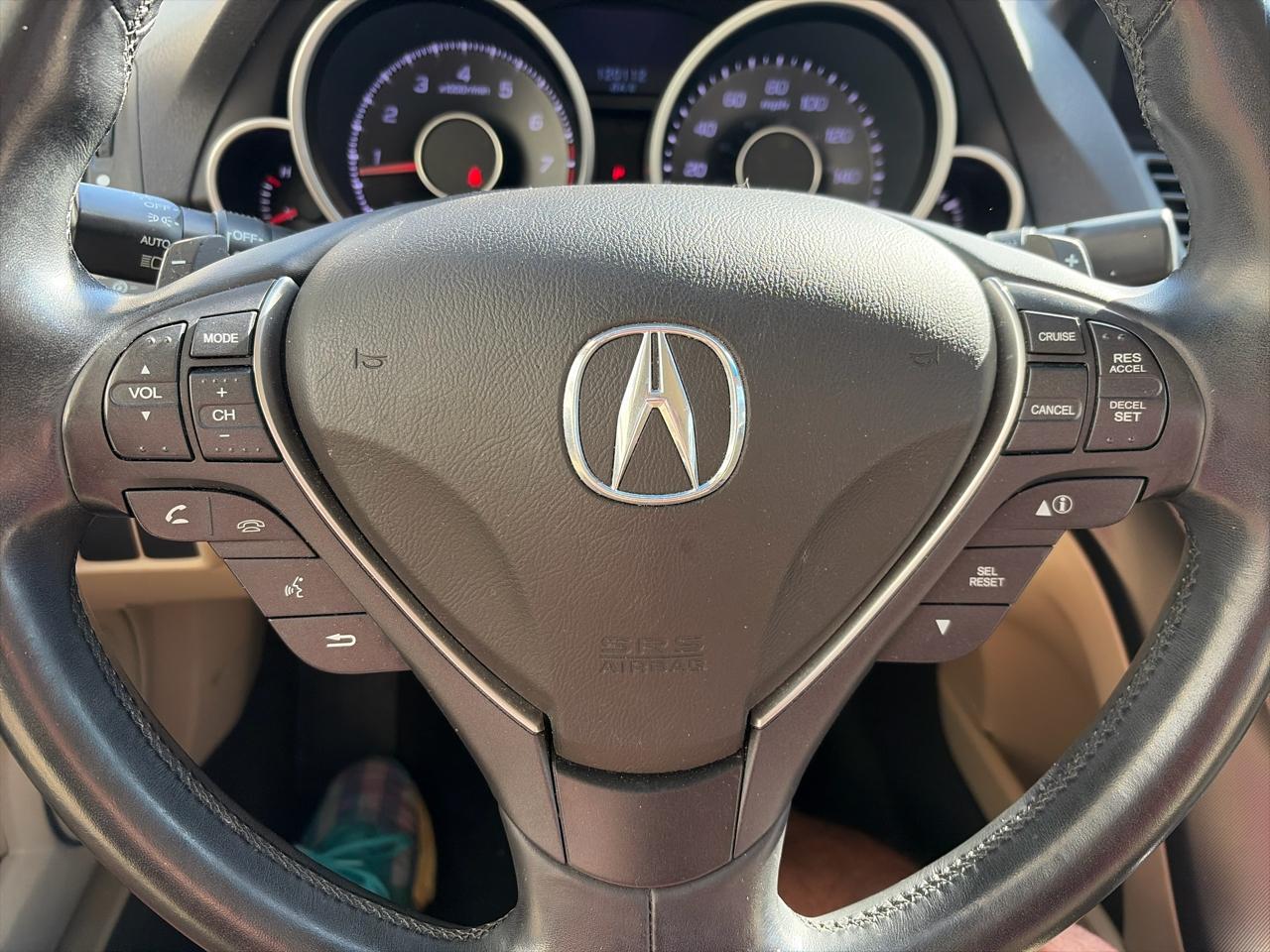 Acura TL 6-Speed AT with Tech Package and 18-In. WP 2012