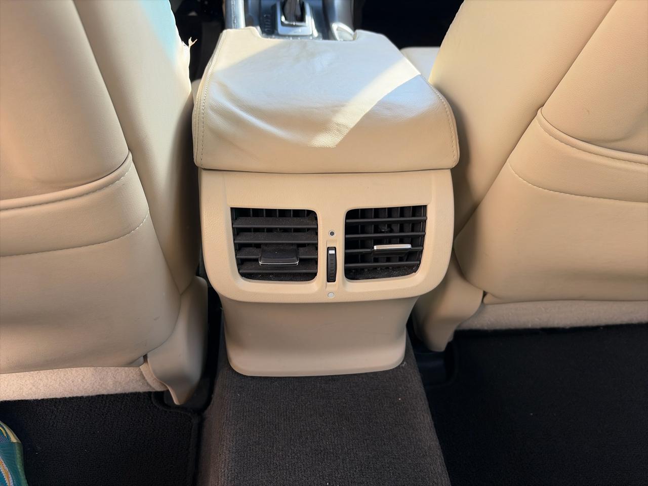 Acura TL 6-Speed AT with Tech Package and 18-In. WP 2012