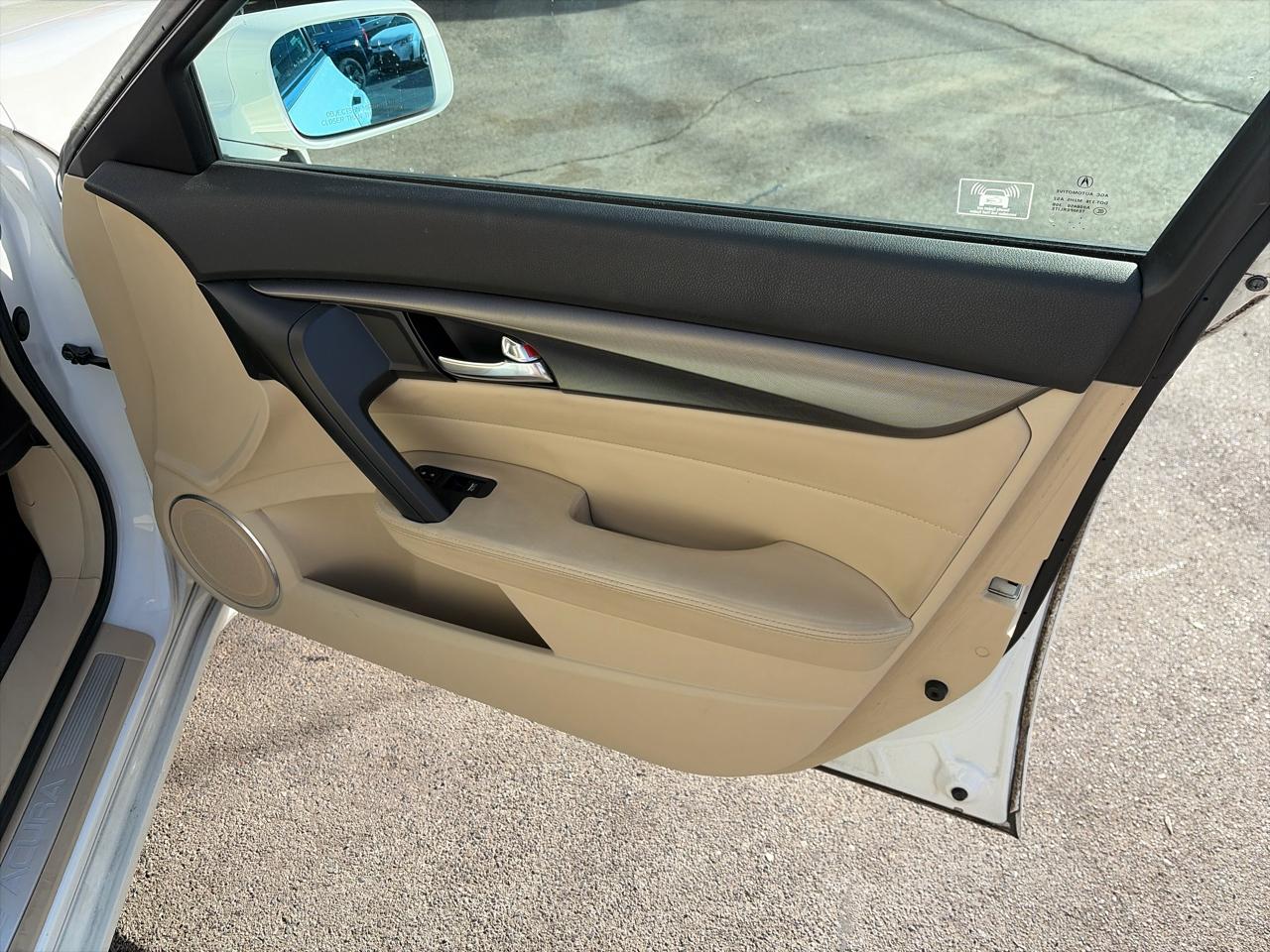 Acura TL 6-Speed AT with Tech Package and 18-In. WP 2012