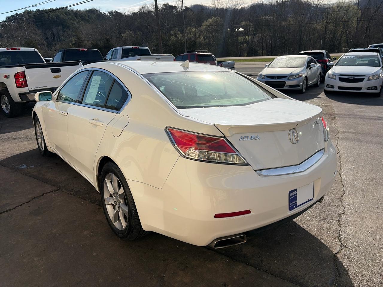 Acura TL 6-Speed AT with Tech Package and 18-In. WP 2012