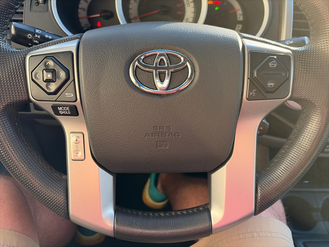 Toyota Tacoma Double Cab V6 5AT 4WD 2014