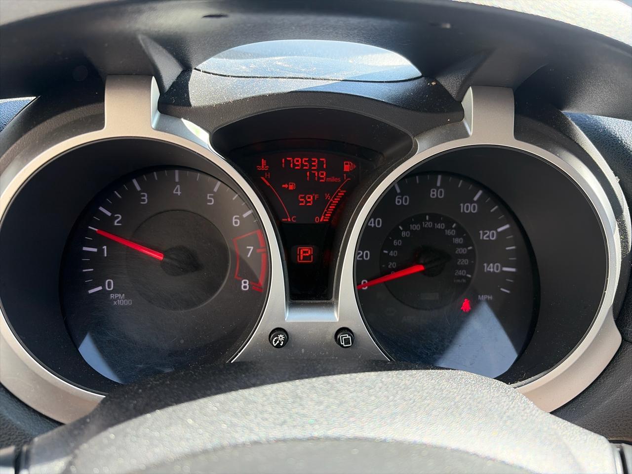 Nissan Juke S AWD 2014