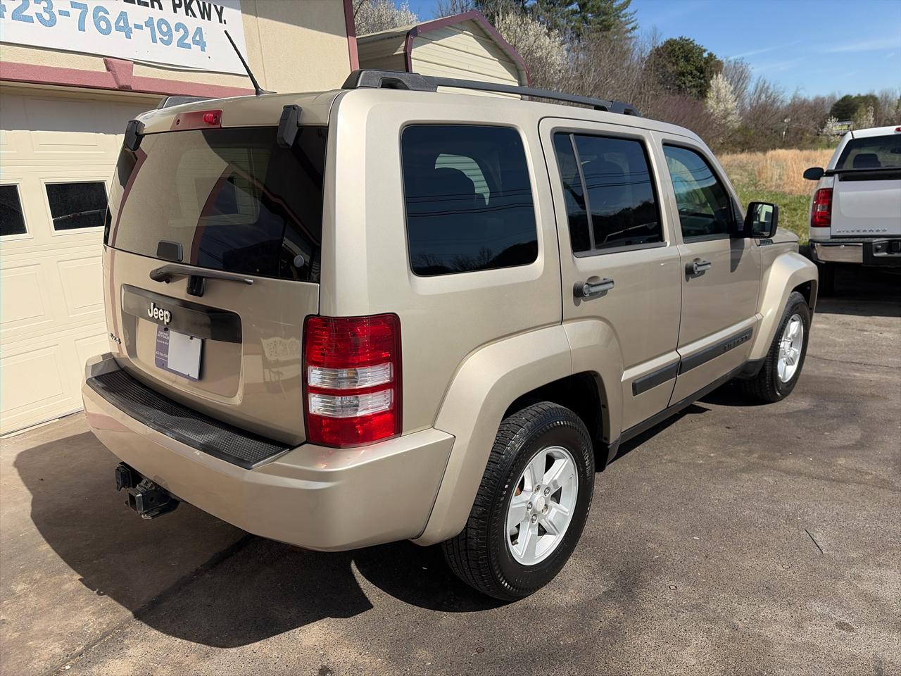 Jeep Liberty Sport 4WD 2010