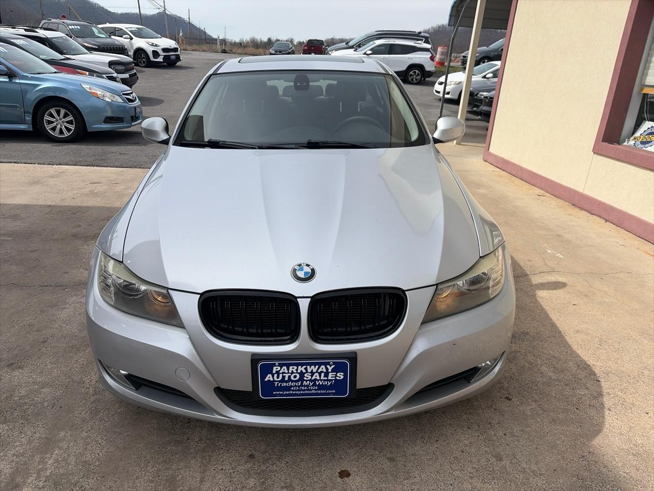 BMW 3-Series 328i 2011