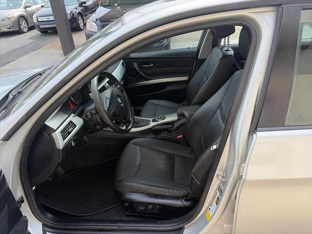 BMW 3-Series 328i 2011