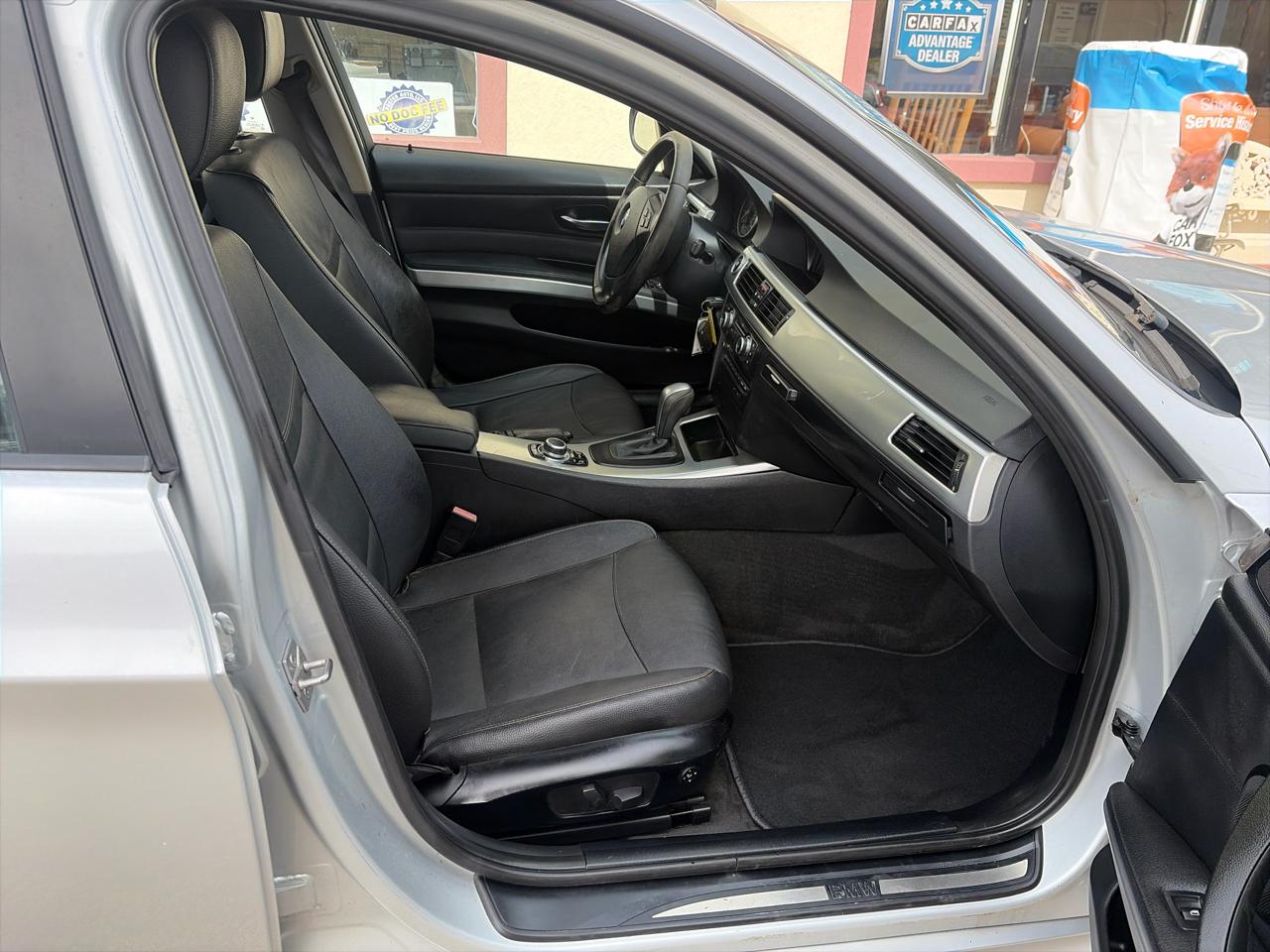 BMW 3-Series 328i 2011