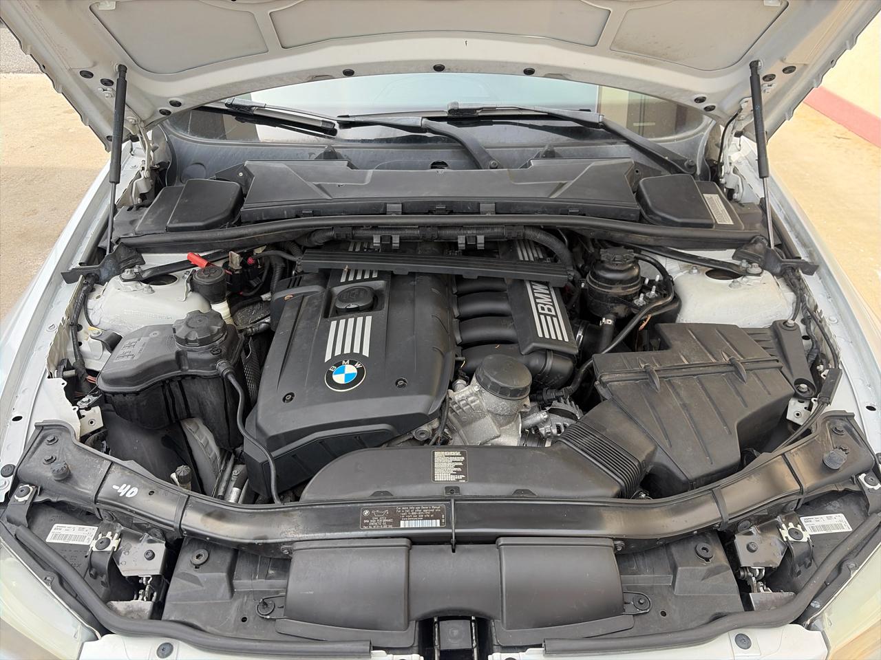 BMW 3-Series 328i 2011