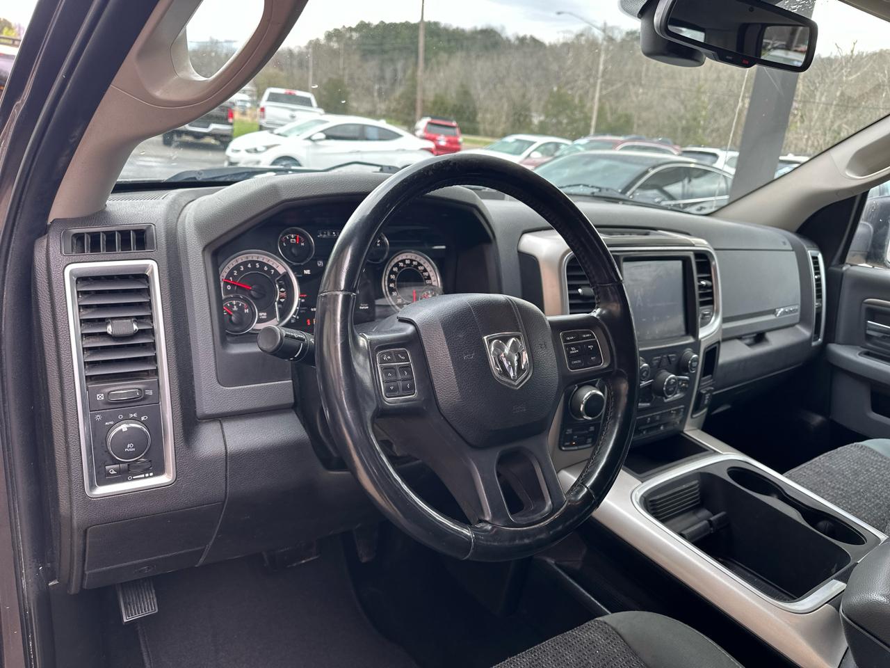 RAM 1500 Classic Tradesman Crew Cab SWB 4WD 2019