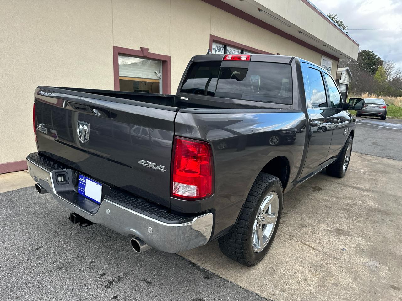 RAM 1500 Classic Tradesman Crew Cab SWB 4WD 2019