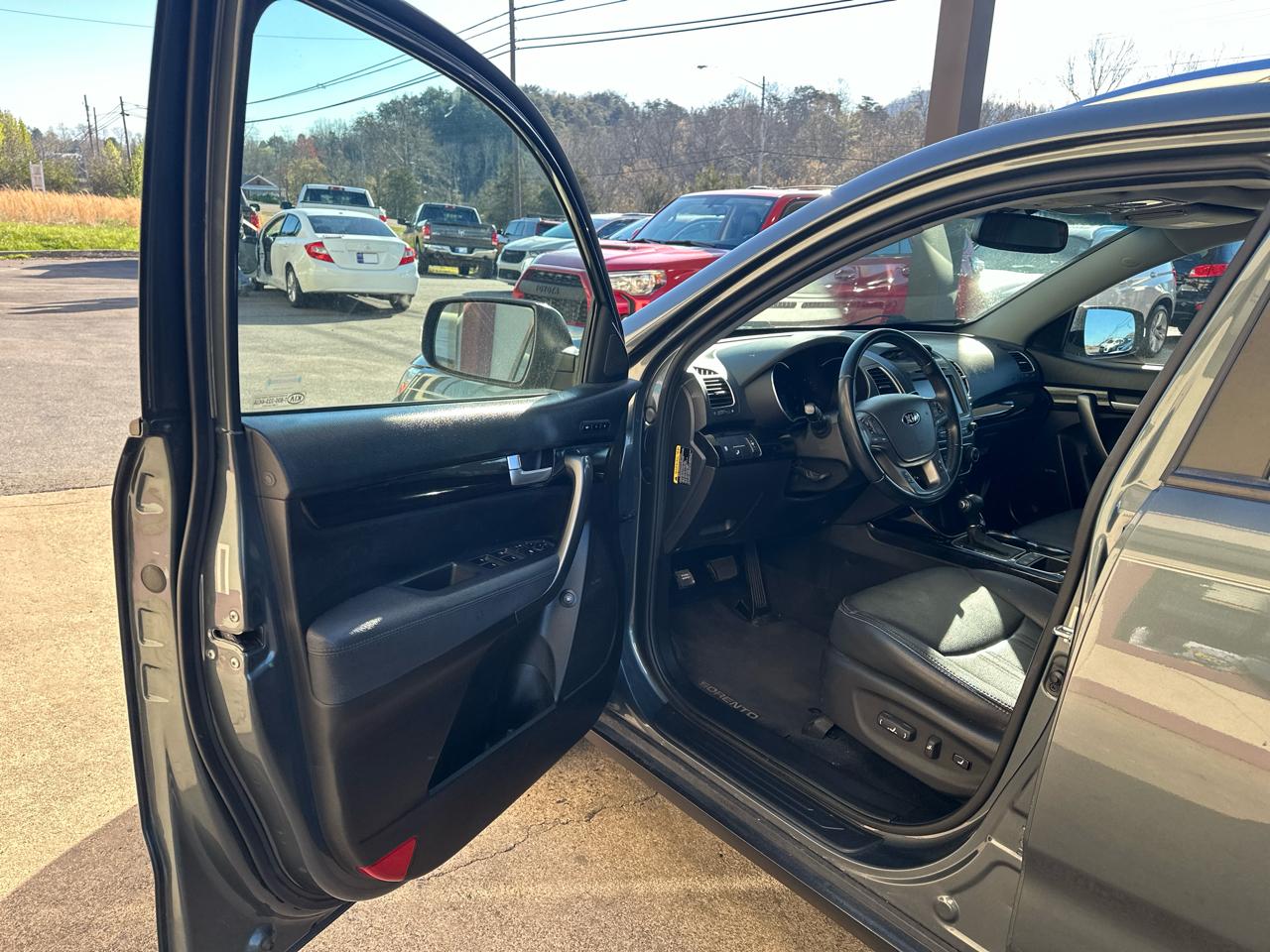 Kia Sorento EX V6 2WD 2015