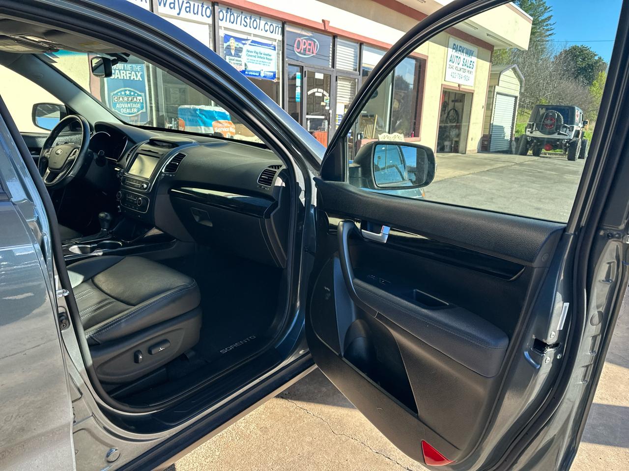 Kia Sorento EX V6 2WD 2015