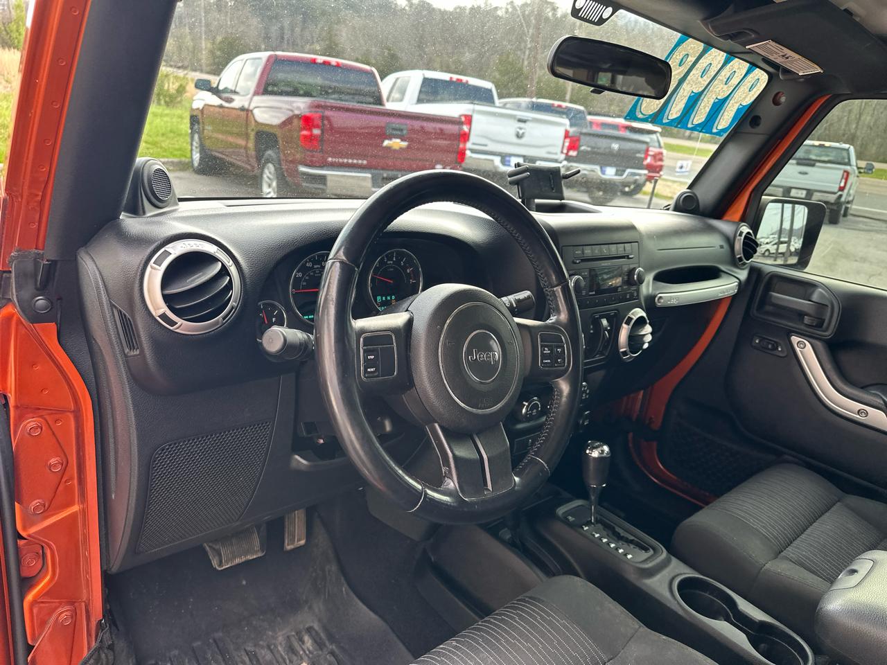 Jeep Wrangler Unlimited Sahara 4WD 2011