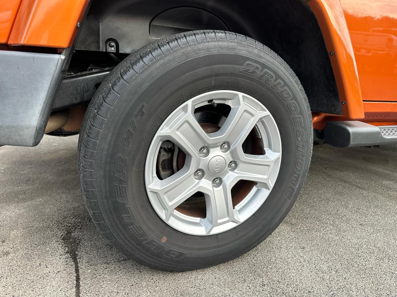 Jeep Wrangler Unlimited Sahara 4WD 2011