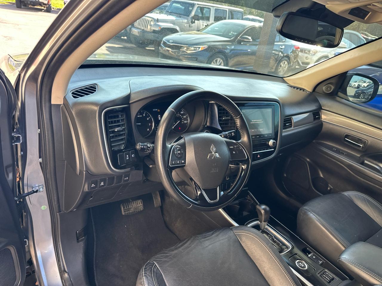 Mitsubishi Outlander SEL AWD 2020