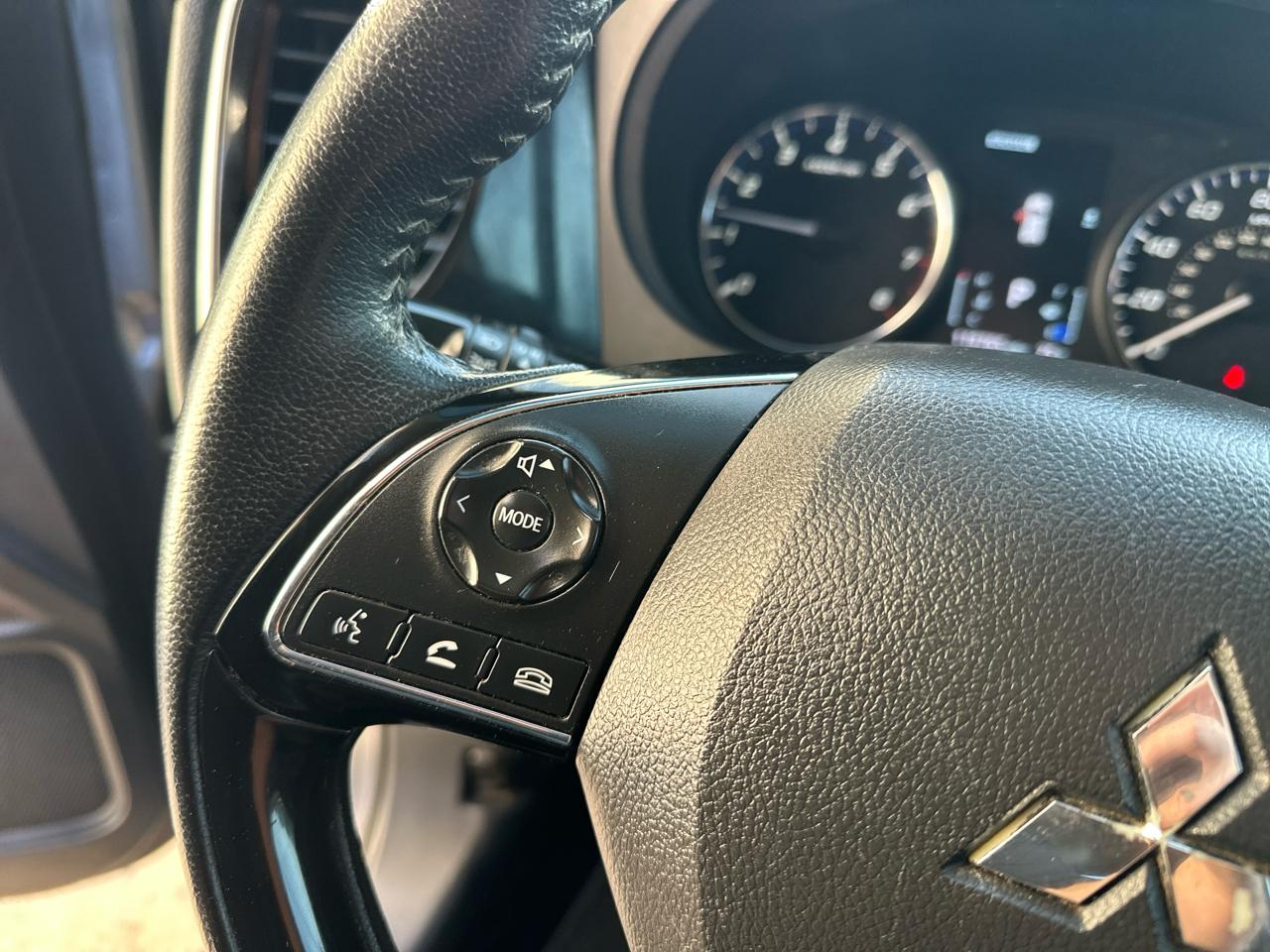 Mitsubishi Outlander SEL AWD 2020