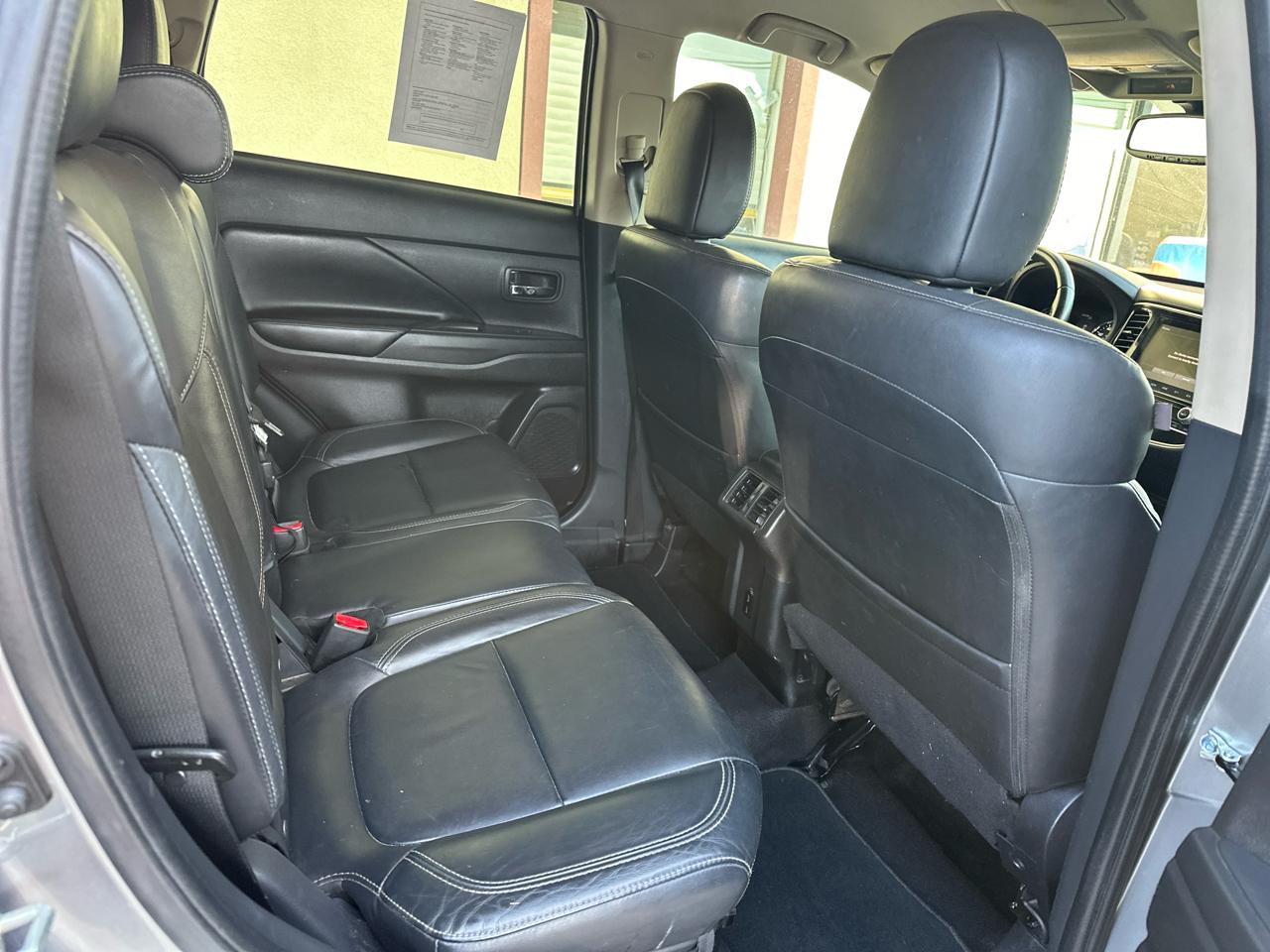 Mitsubishi Outlander SEL AWD 2020