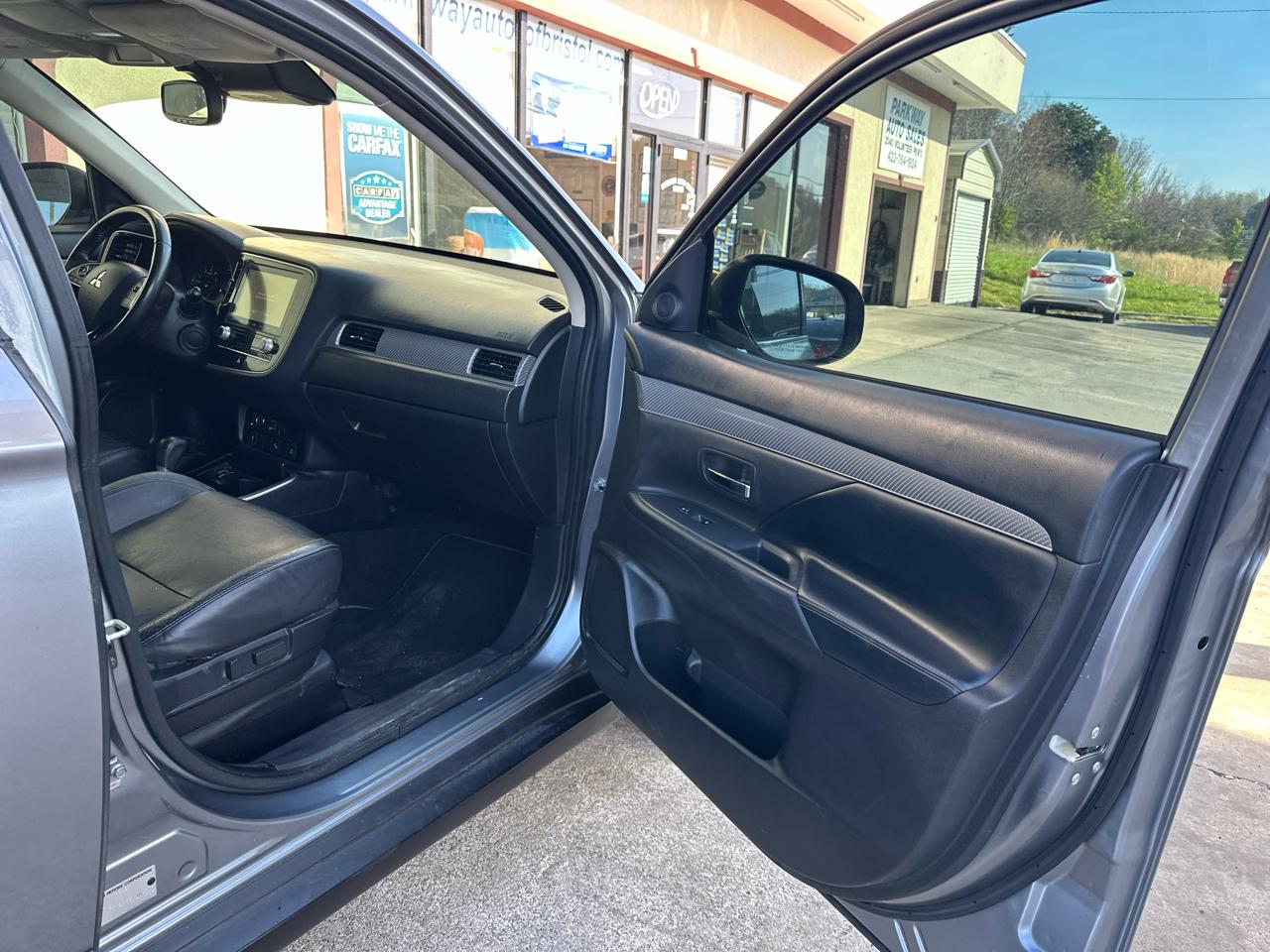 Mitsubishi Outlander SEL AWD 2020