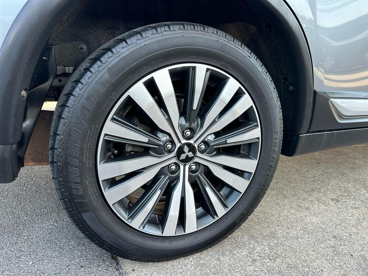 Mitsubishi Outlander SEL AWD 2020