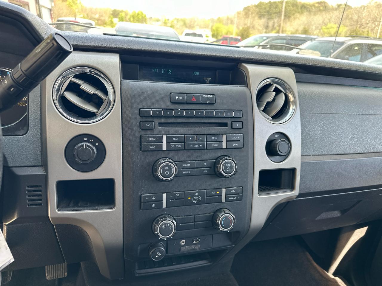 Ford F-150 XL SuperCrew 5.5-ft. Bed 4WD 2012