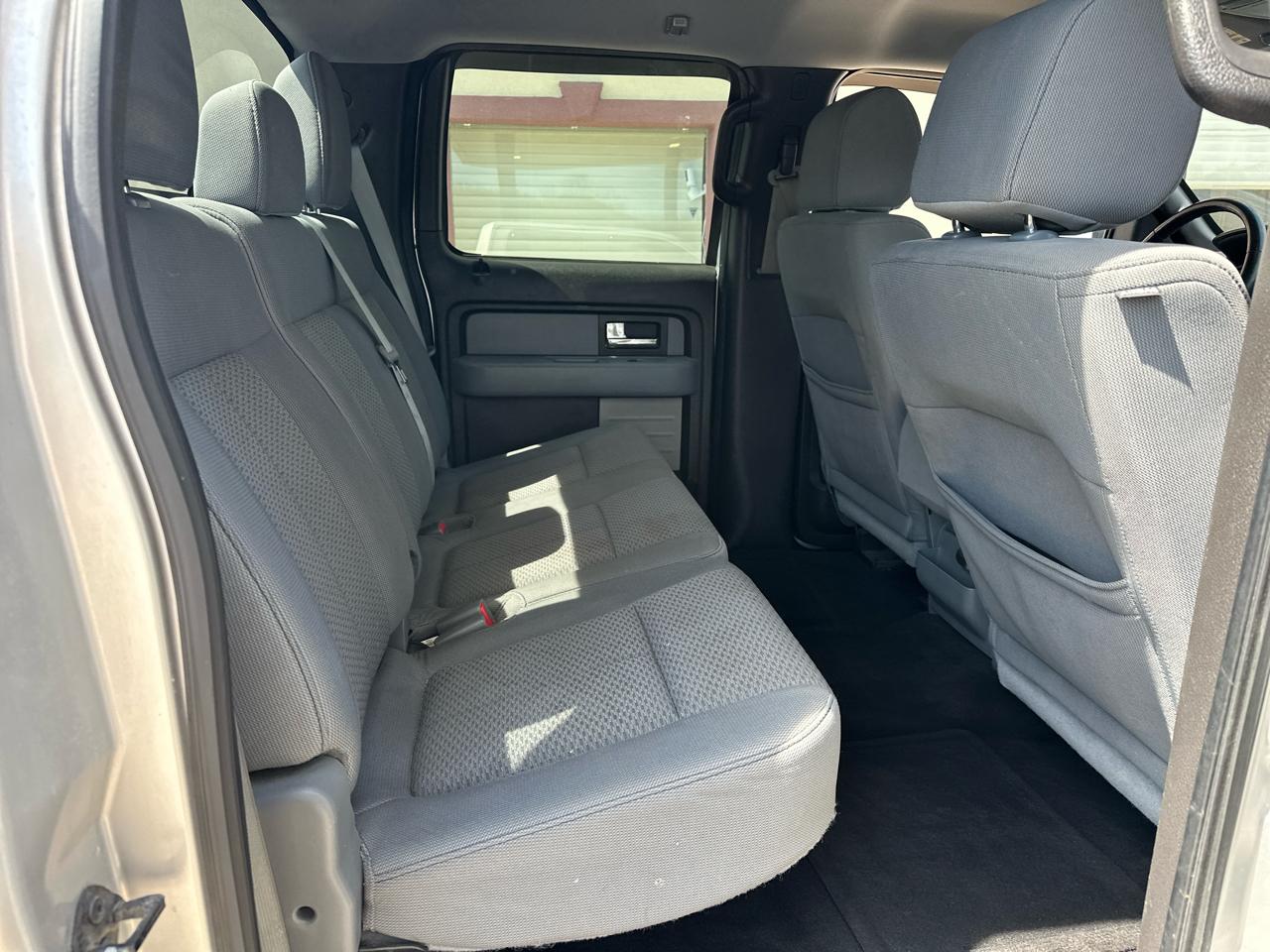 Ford F-150 XL SuperCrew 5.5-ft. Bed 4WD 2012