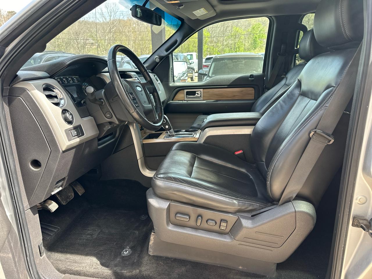 Ford F-150 4WD SuperCrew 139" Lariat 2011