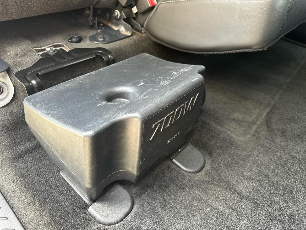 Ford F-150 4WD SuperCrew 139" Lariat 2011