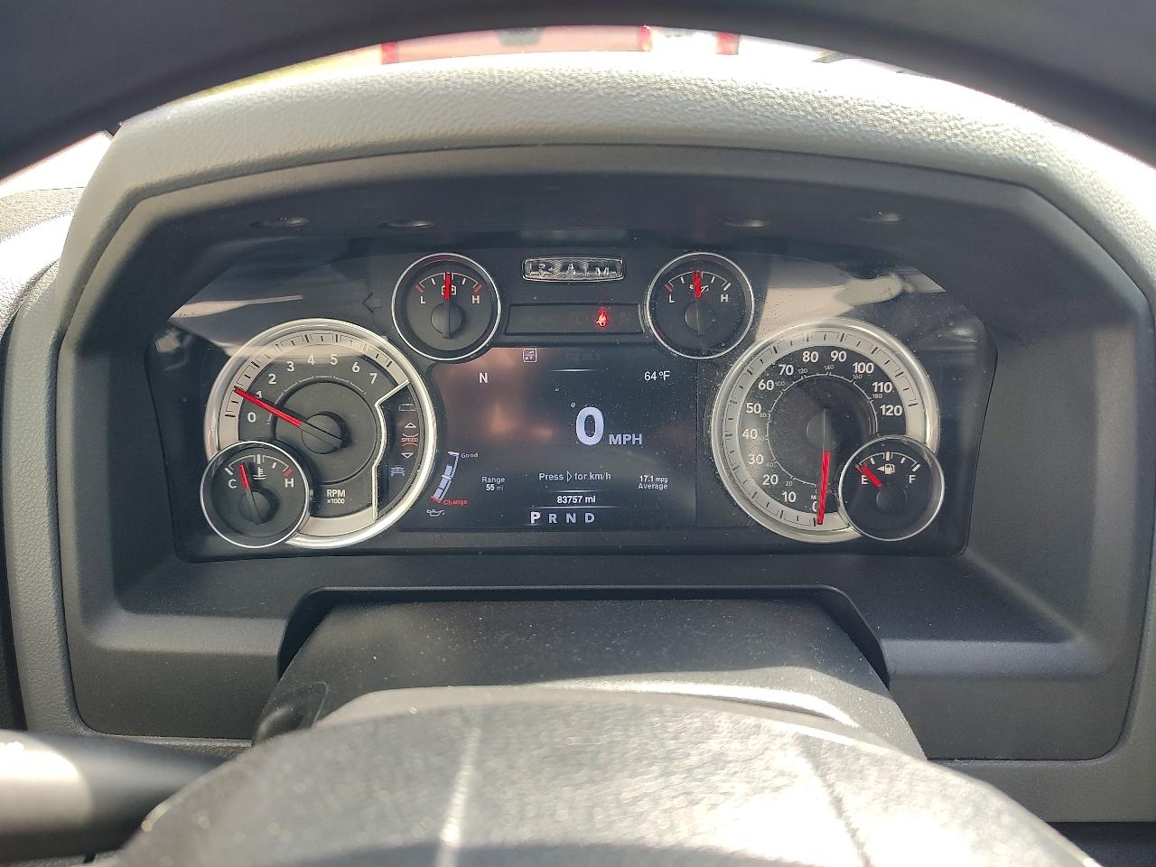 RAM 1500 SLT Crew Cab SWB 4WD 2016