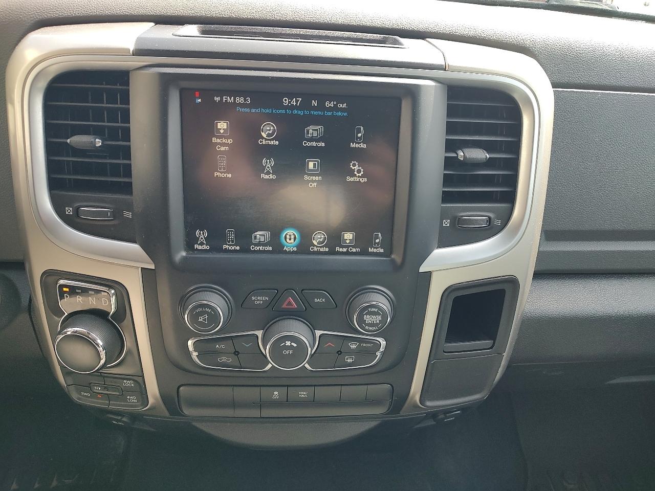 RAM 1500 SLT Crew Cab SWB 4WD 2016