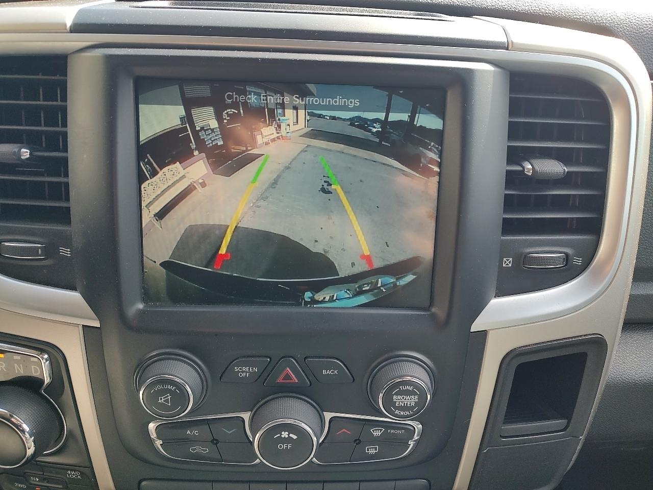 RAM 1500 SLT Crew Cab SWB 4WD 2016