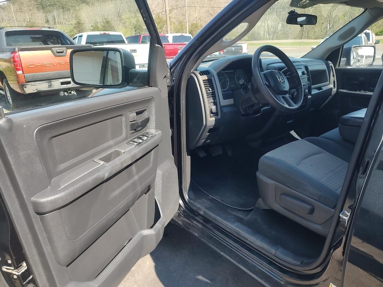 Dodge 1500 Sport Quad Cab 4WD 2010