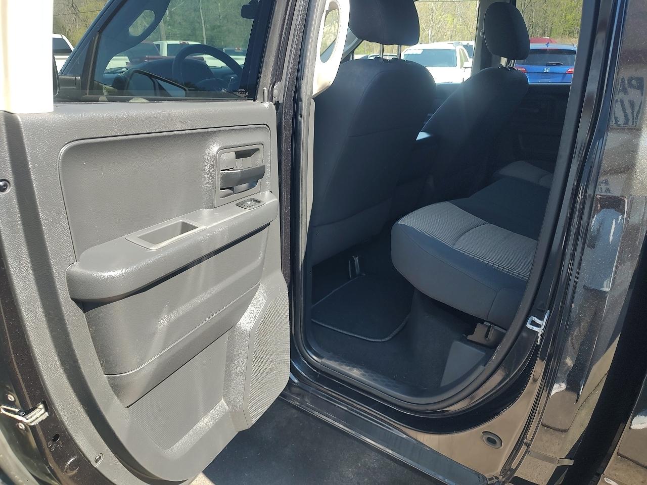 Dodge 1500 Sport Quad Cab 4WD 2010