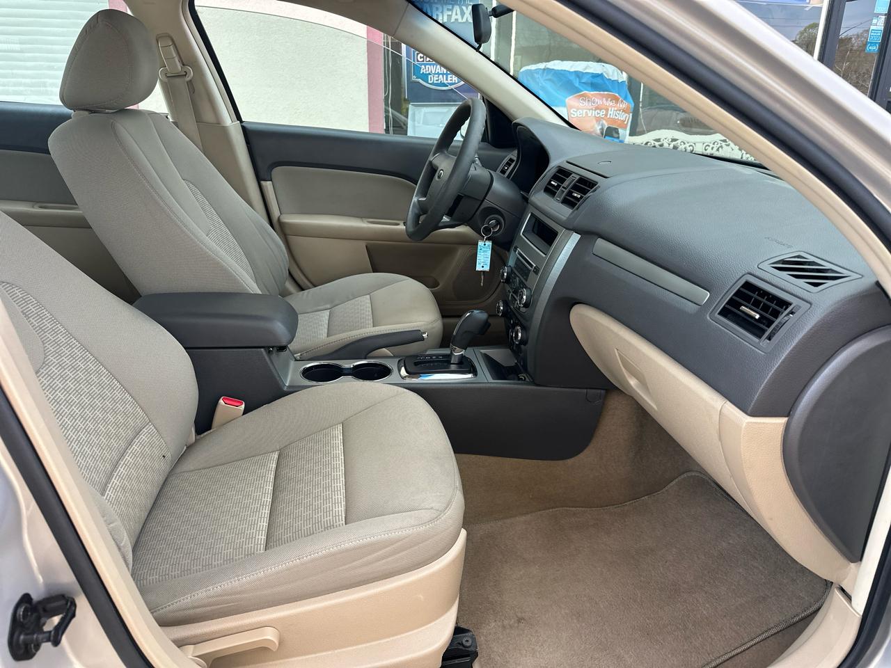 Ford Fusion SE 2010