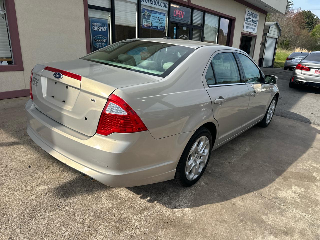 Ford Fusion SE 2010