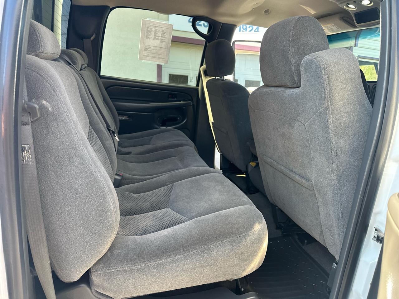 Chevrolet Silverado 2500HD LS Crew Cab 2WD 2006