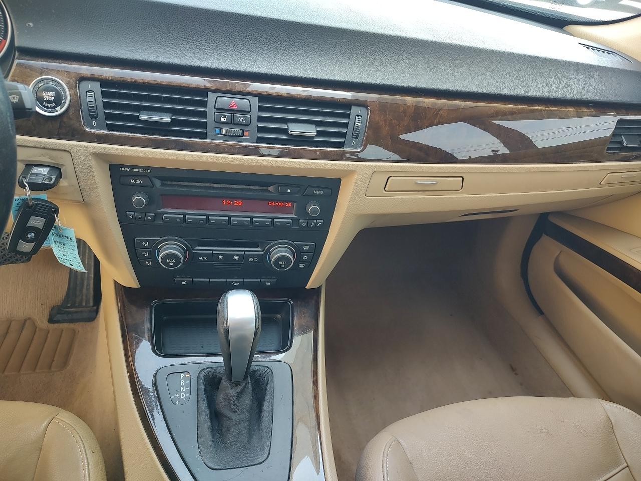 BMW 3-Series 328xi 2009