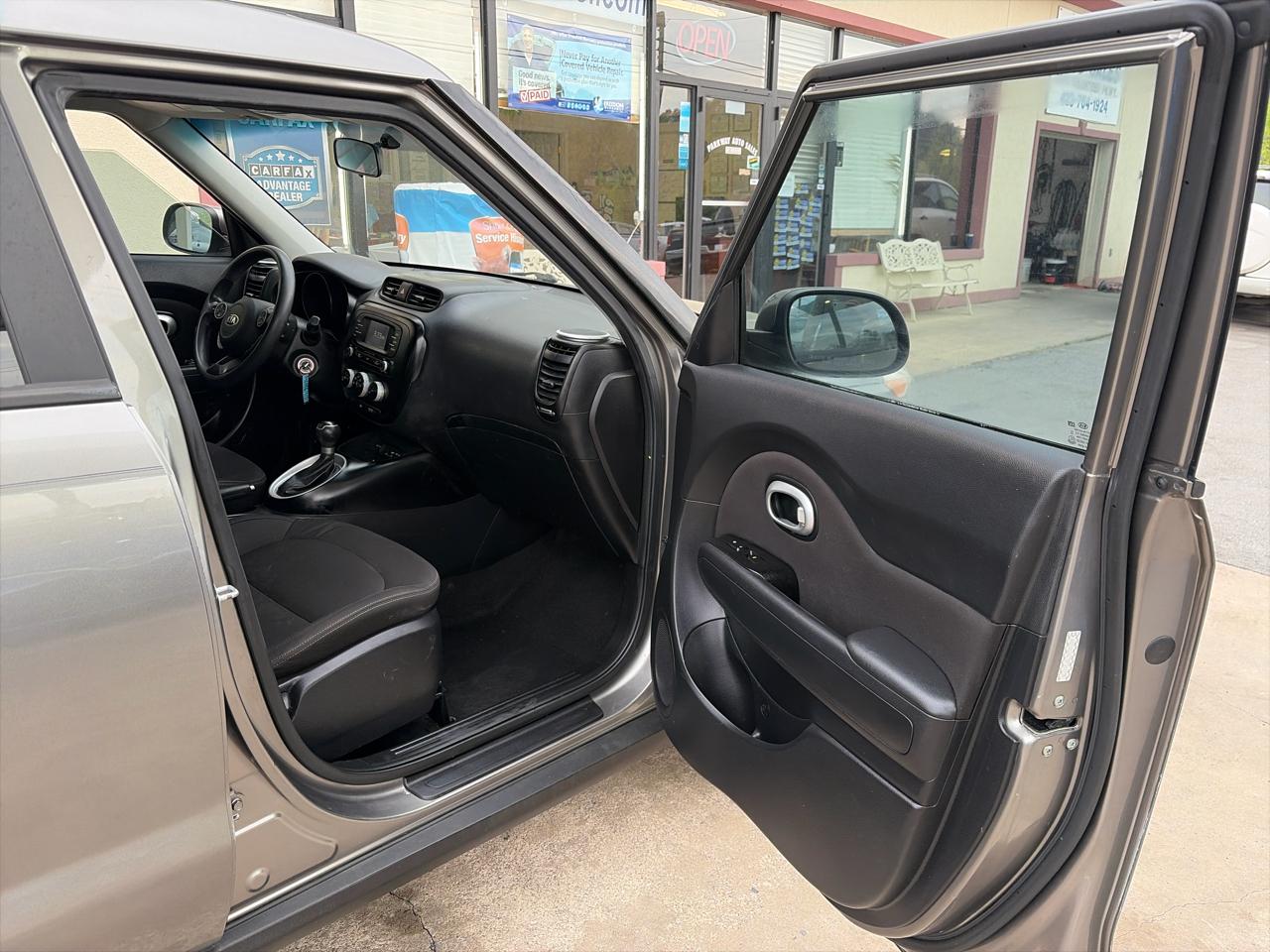 Kia Soul Base 6A 2016