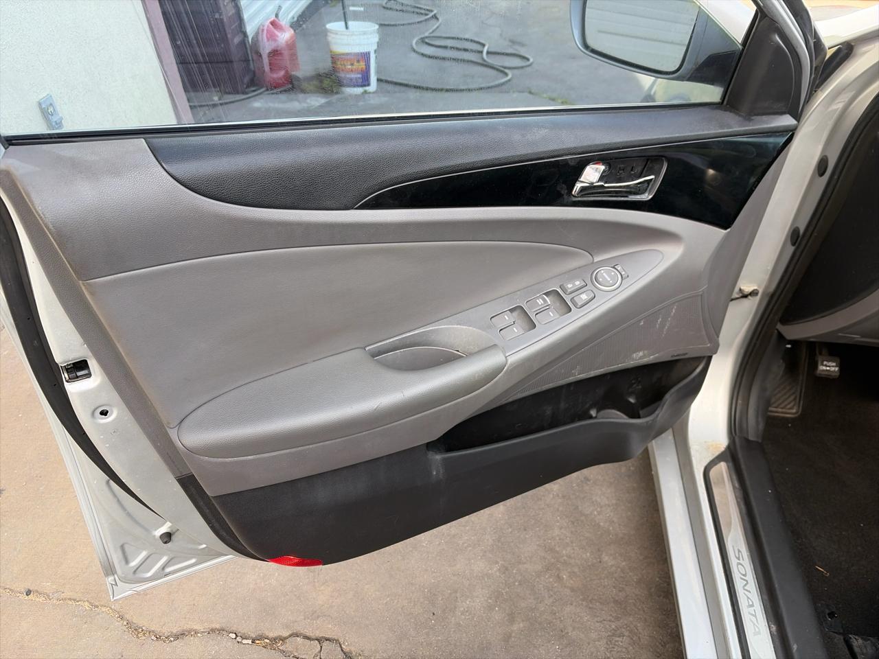 Hyundai Sonata SE Auto 2013