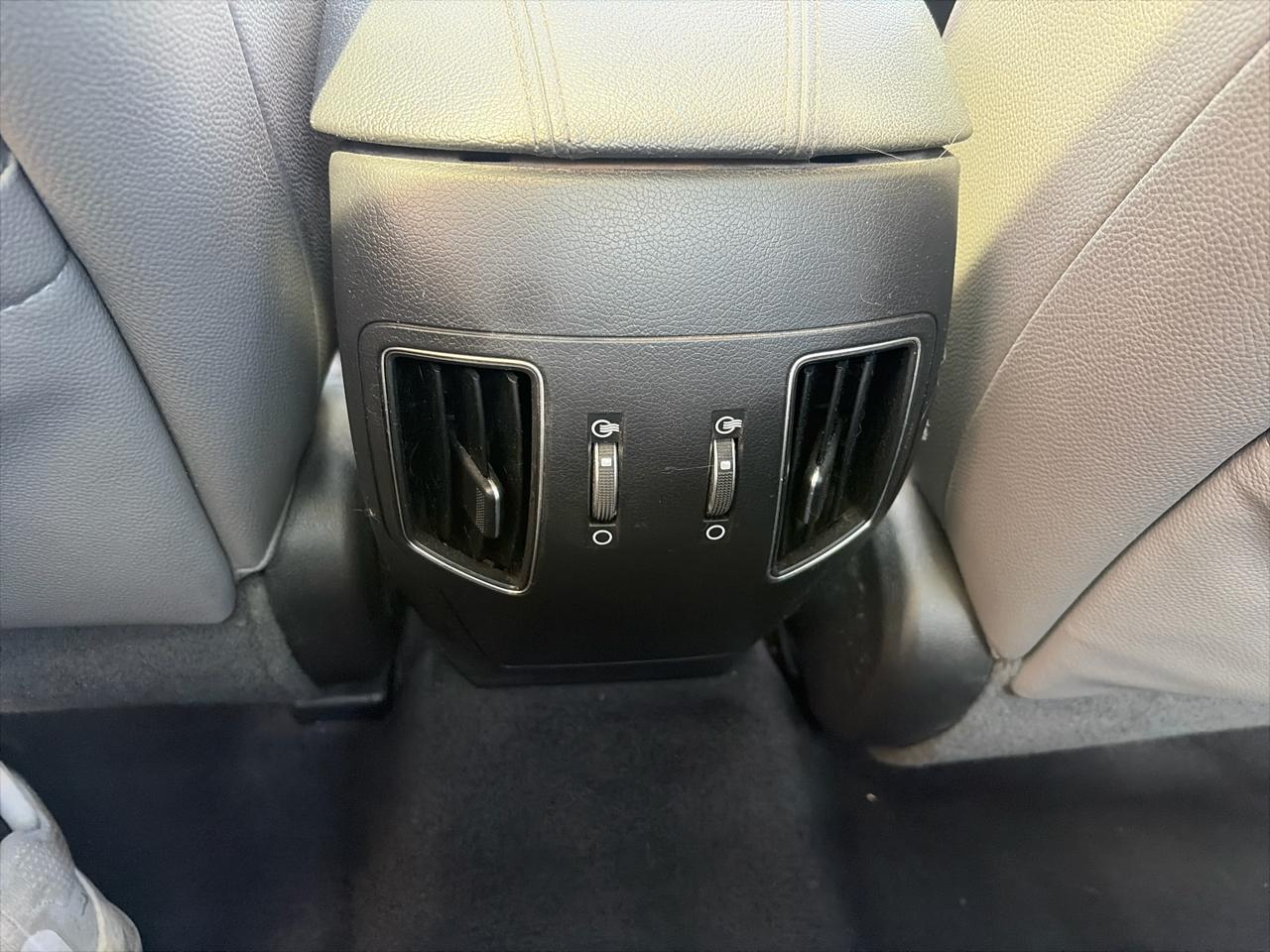 Hyundai Sonata SE Auto 2013