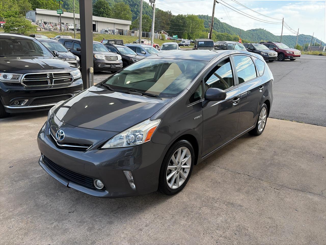 Toyota Prius V Three 2013