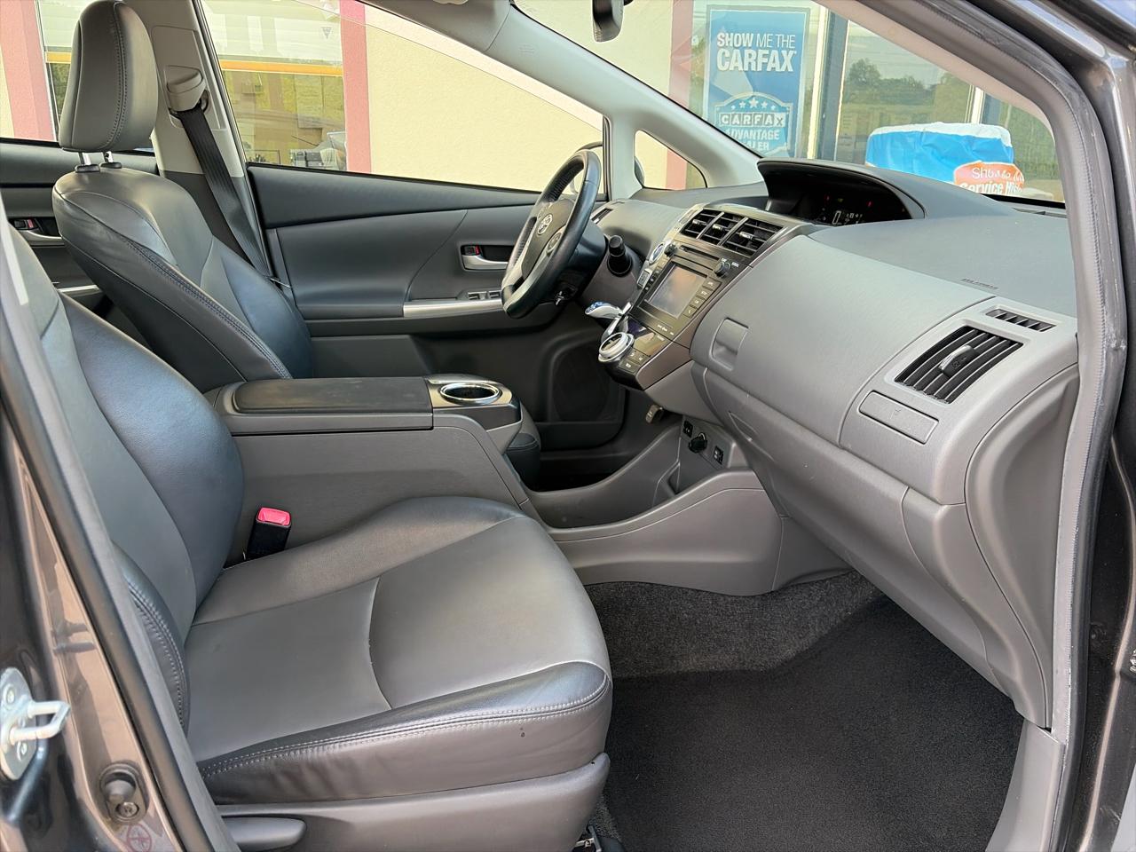 Toyota Prius V Three 2013