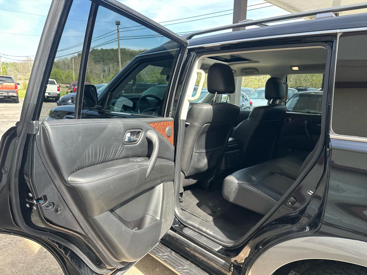 Nissan Armada SV AWD 2019