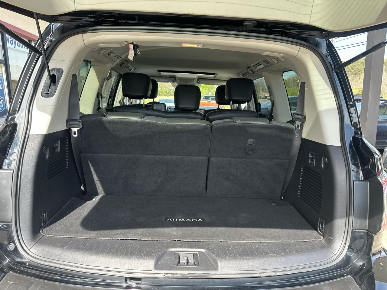 Nissan Armada SV AWD 2019