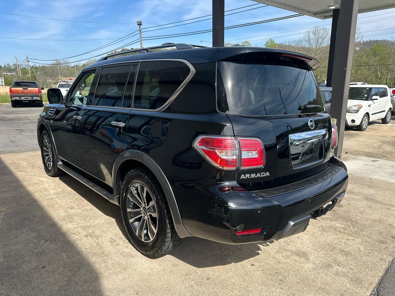 Nissan Armada SV AWD 2019