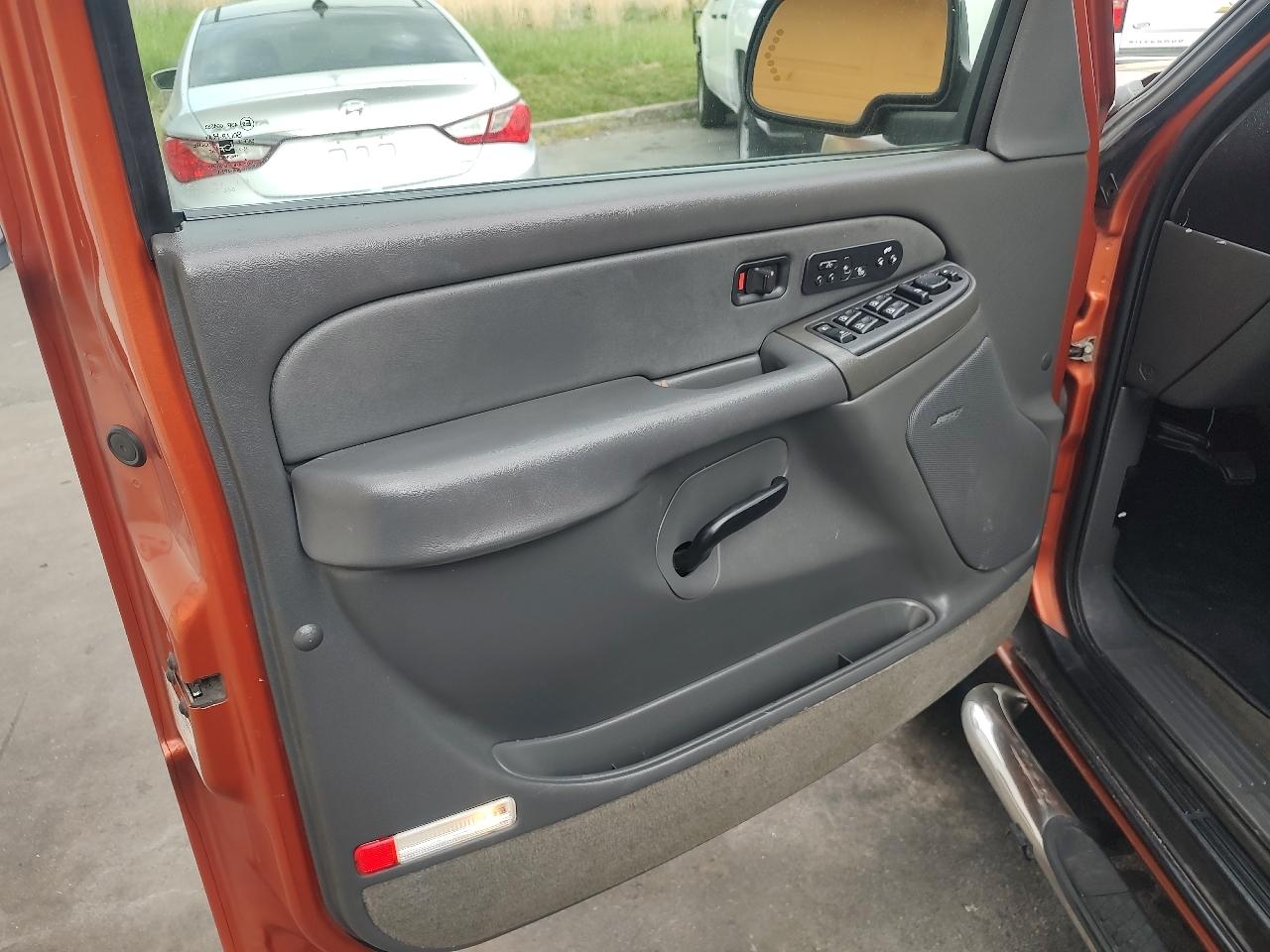 Chevrolet Avalanche 1500 2WD 2004