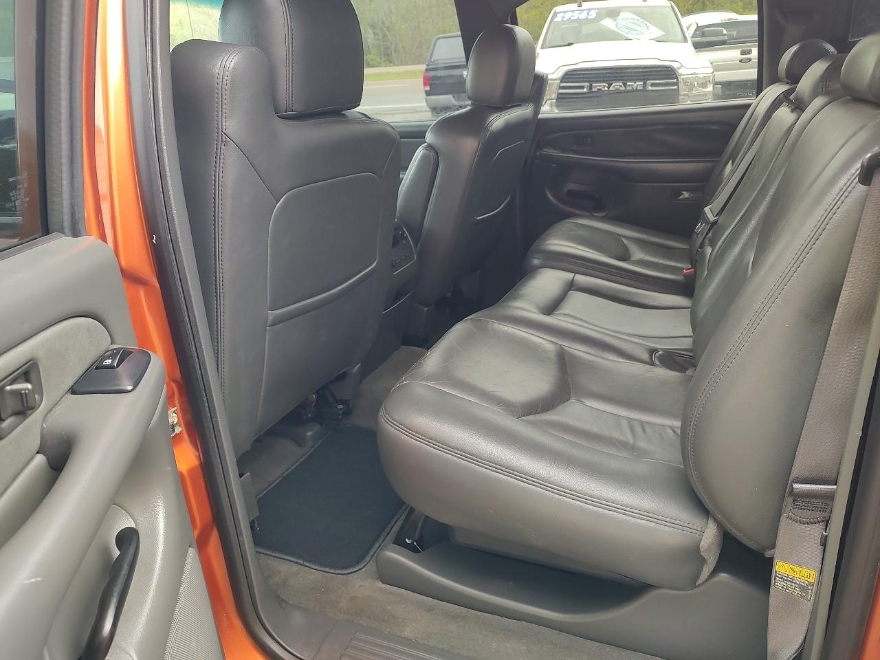 Chevrolet Avalanche 1500 2WD 2004