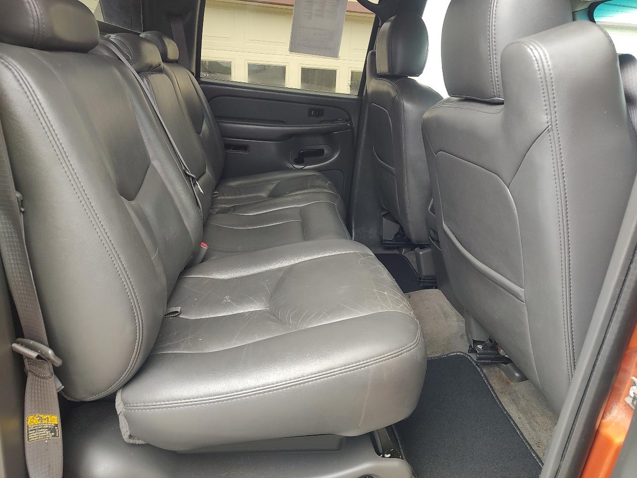 Chevrolet Avalanche 1500 2WD 2004