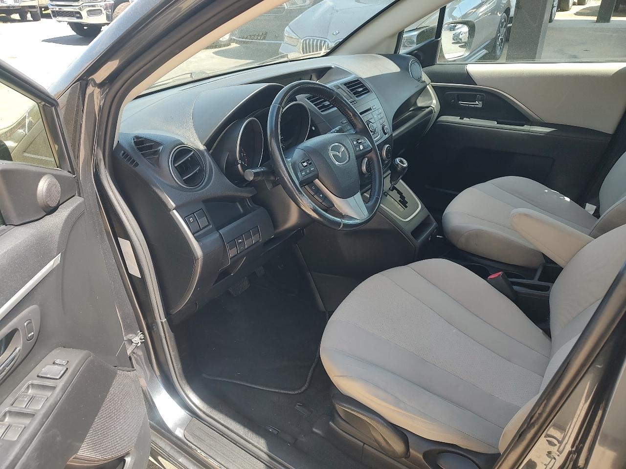 Mazda MAZDA5 Touring 2013